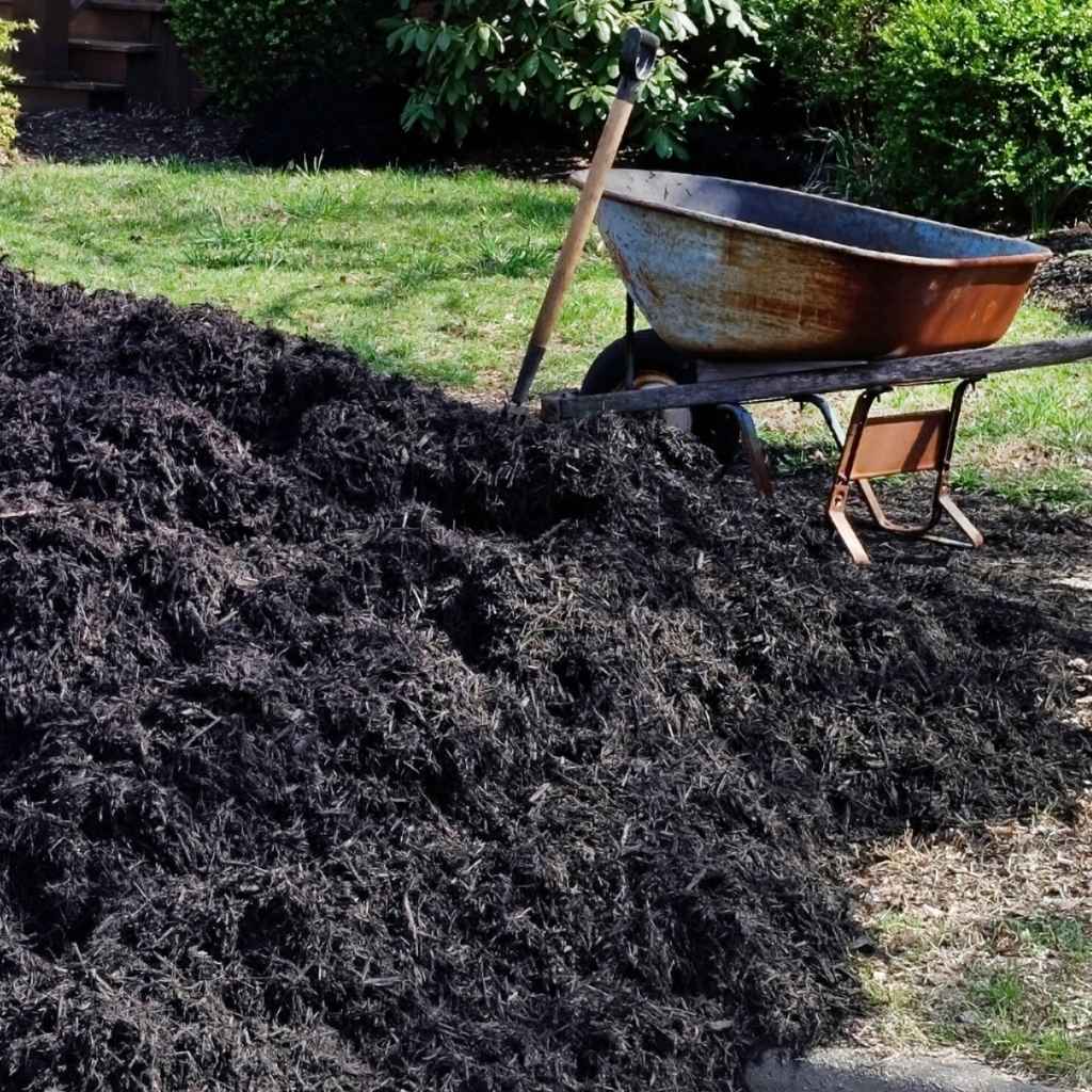 Mulching Services in Fredericksburg Texas​